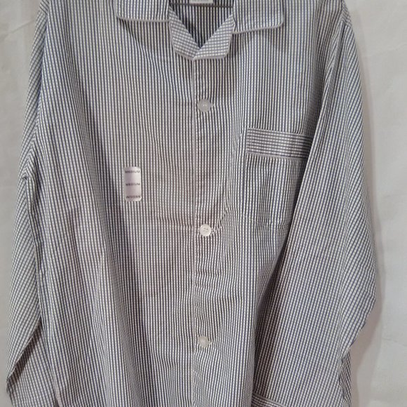 Comfort Zone Men's Pajama Top Button Up Color Gray/White Stripe Size Med… - Picture 3 of 6